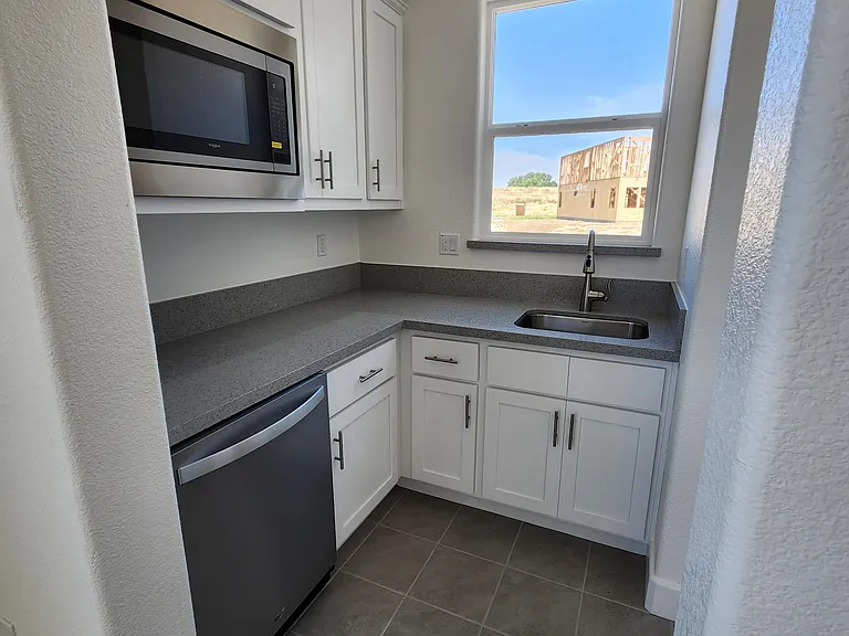 16874 Rembrandt Dr — Photo 4