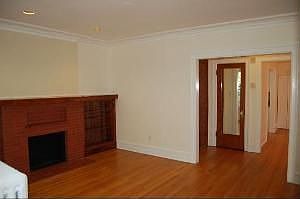 2nd image of 1457 W Rosemont Ave #3
