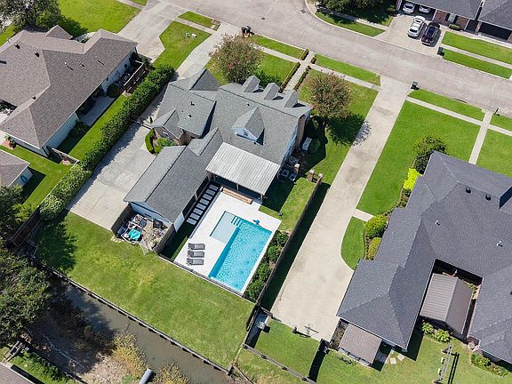 5th image of 304 Cheyenne Dr