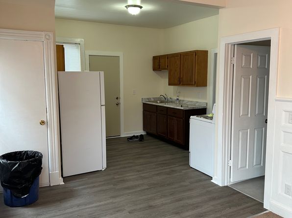 854 Union St FLOOR 1