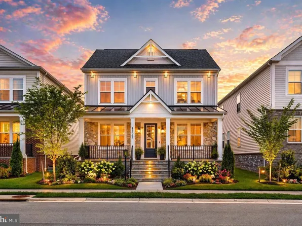 41961 Blair Woods Dr, Ashburn, VA 20148