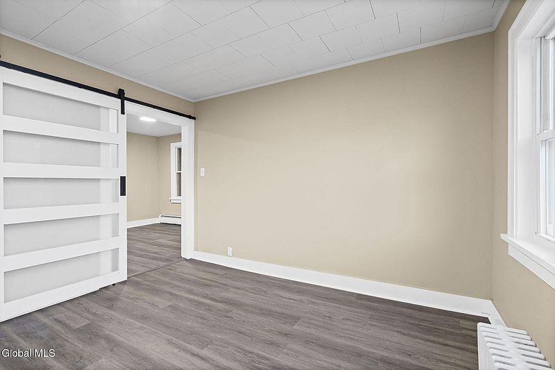 5th image of 683 Park Avenue