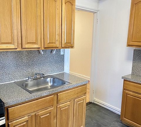 3rd image of 114-06 Queens Blvd #F
