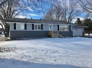 14 Maple Dr, Kearney, NE 68845