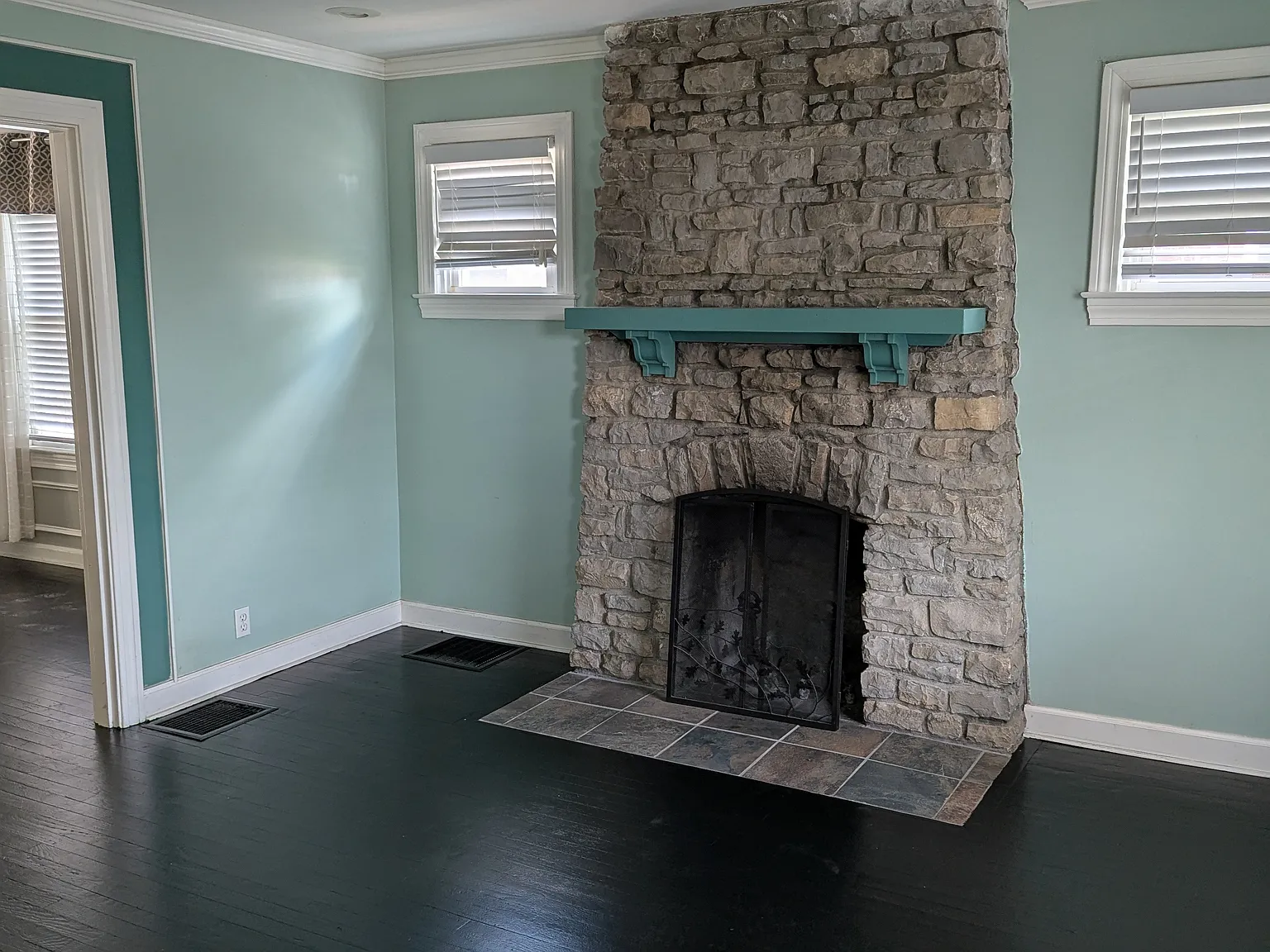 3 bed, 1831 sqft, $2,100 — Photo 4