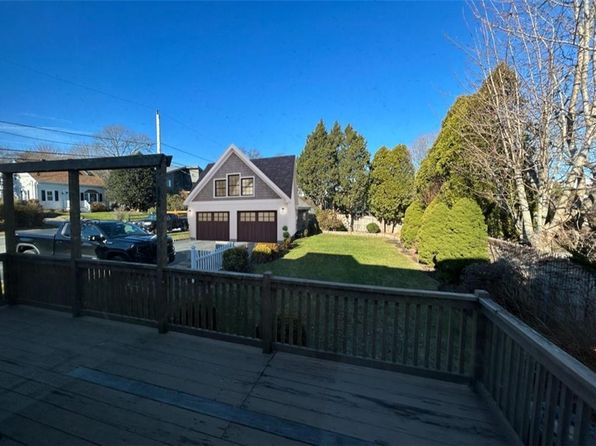 128 Ruggles Ave, Newport, RI 02840