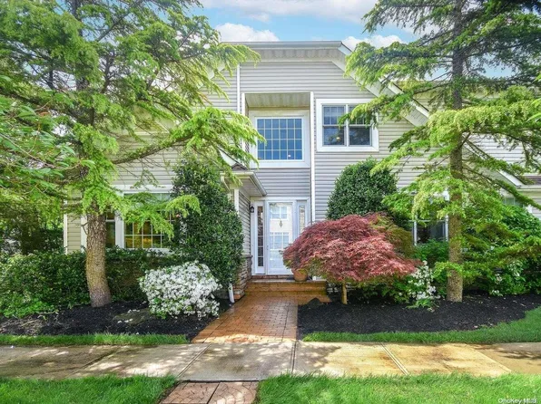 215 Harbor View Drive #215, Port Washington, NY 11050