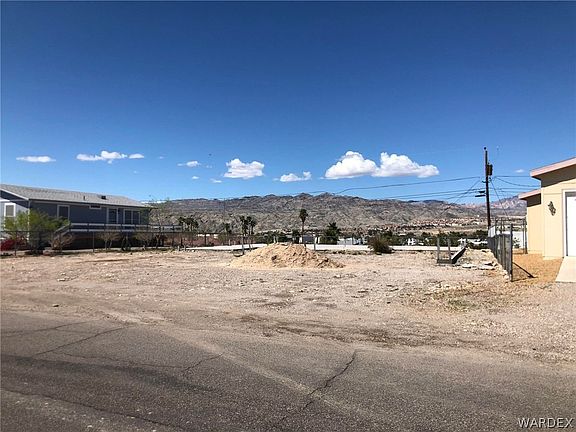 2nd image of 1231 Silica Avenue