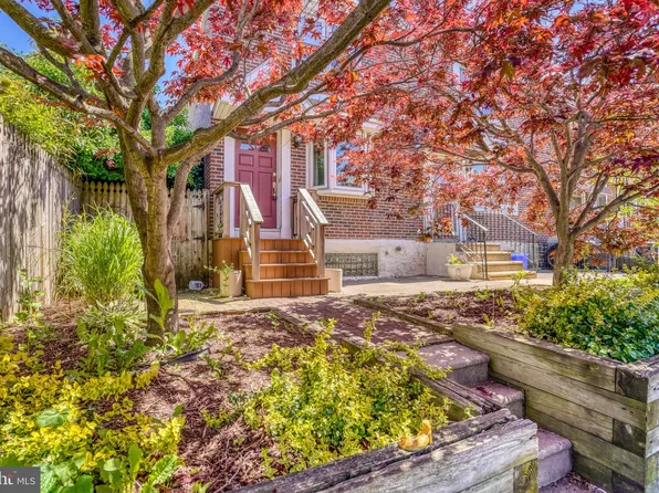 7917 Marsden St, Philadelphia, PA 19136