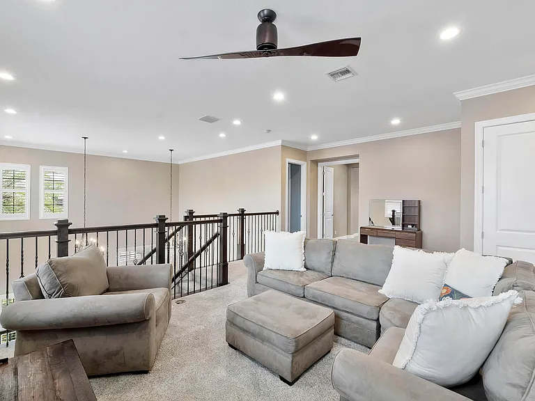 11525 NW 81st Pl — Photo 45