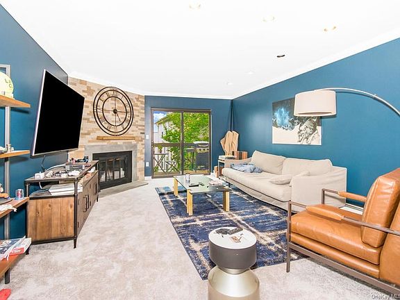 3rd image of 50 Dekalb Ave #8
