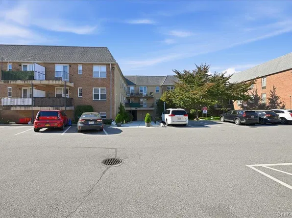 596 Broadway #10A, Lynbrook, NY 11563