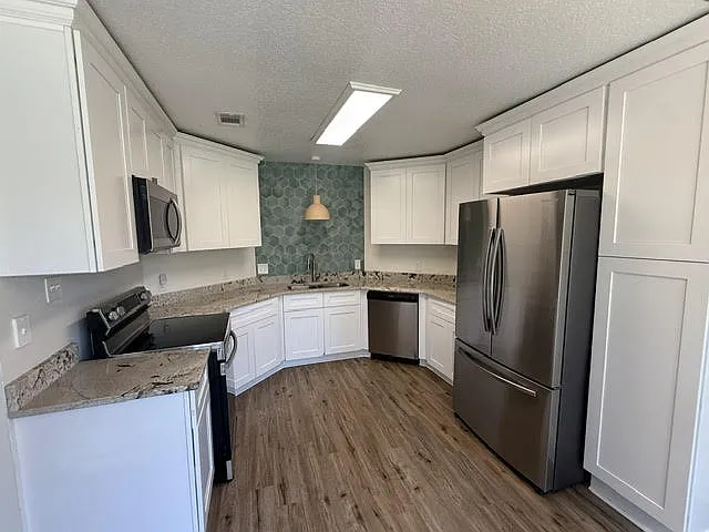 10713 Plummer Cir — Photo 10