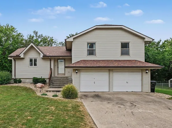 2919 SE Burton St, Topeka, KS 66605