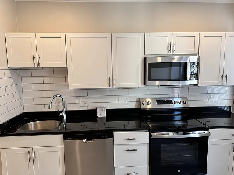 35 Brookline St #12 — Photo 5