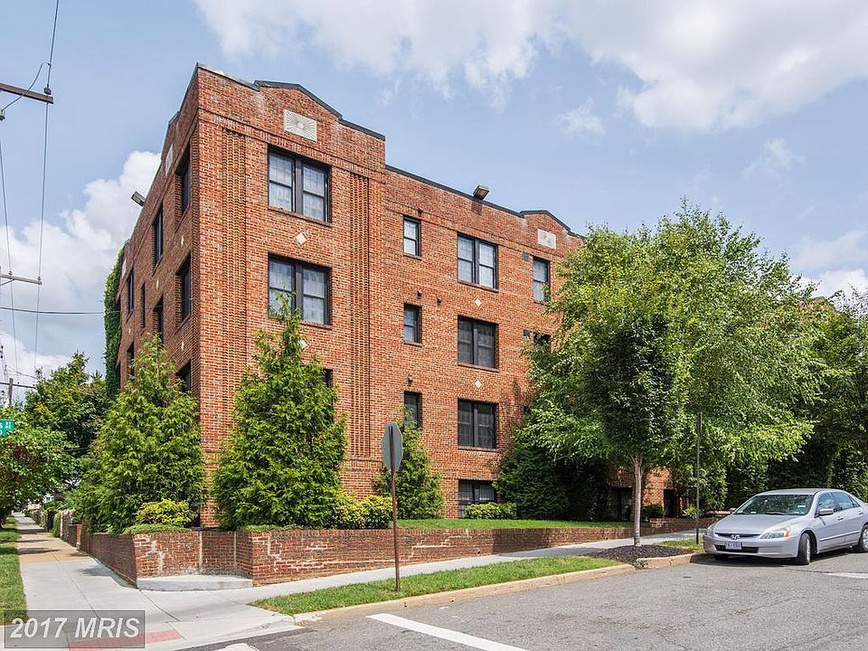 1st image of 400 Evarts St NE APT 304
