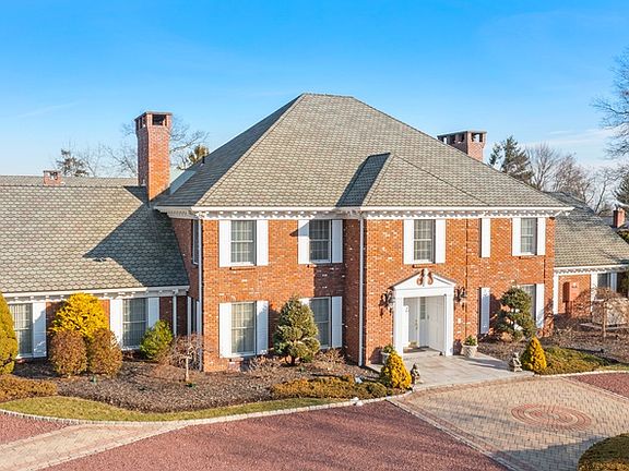 4th image of 109 Mamaroneck Rd