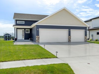 1714 75th Ave S, Fargo, ND, 58104