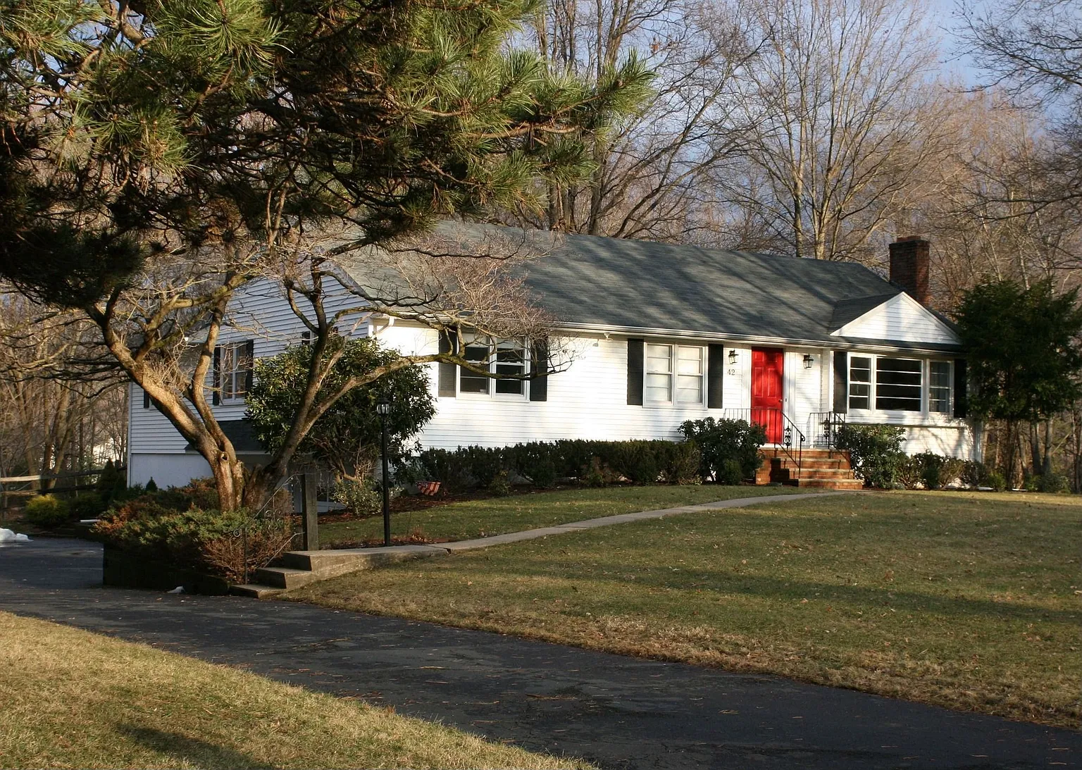 42 Frederick Pl photo 1