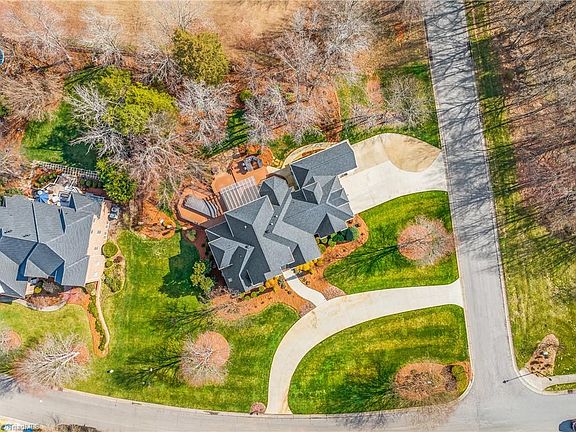 2nd image of 608 Oak Valley Blvd