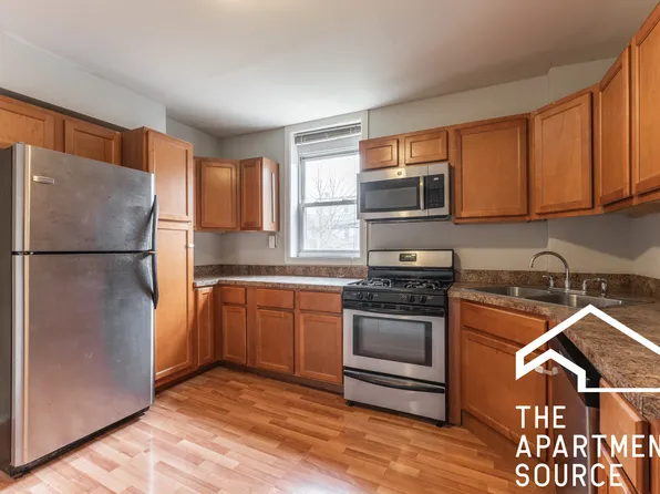 2921 N Allen Ave APT 1, Chicago, IL 60618