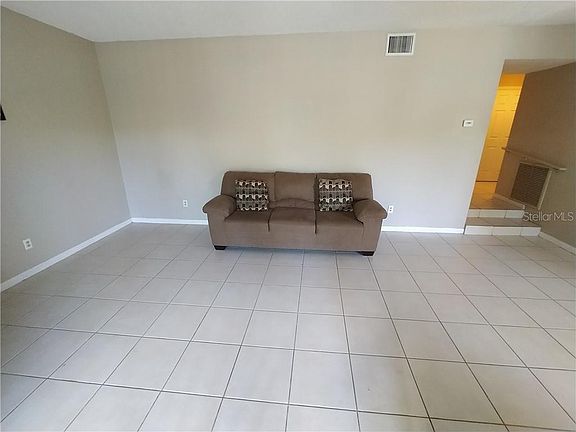 5th image of 210 E Desoto St APT B