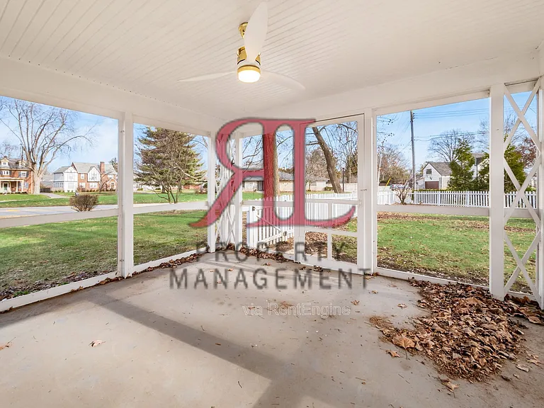 85 Eastmoor Blvd — Photo 54