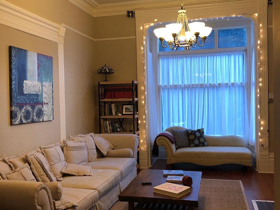 1st image of 461 Oak St #1