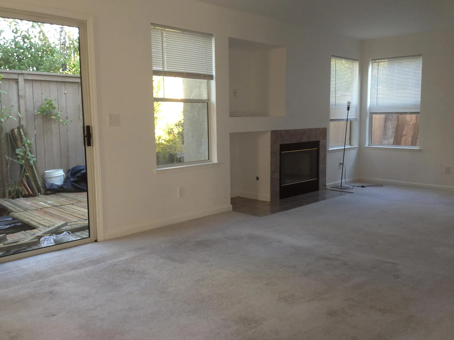 5 Holtz Ct — Photo 3