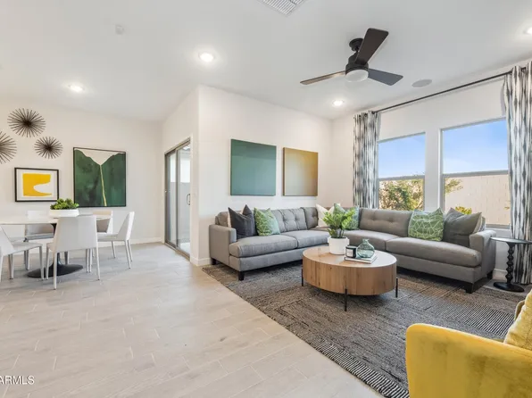 7958 W Sands Road, Glendale, AZ 85303