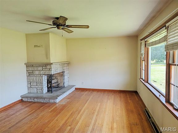 2nd image of 3901 Highway D