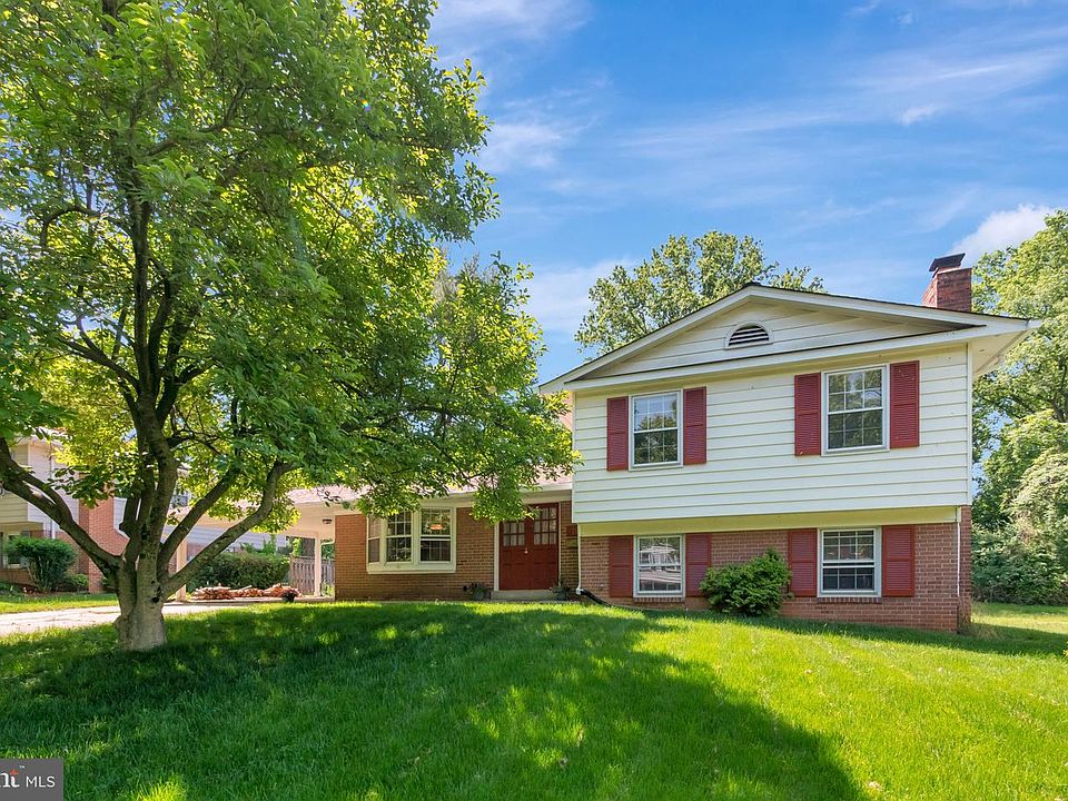 1st image of 12 Marcus Ct