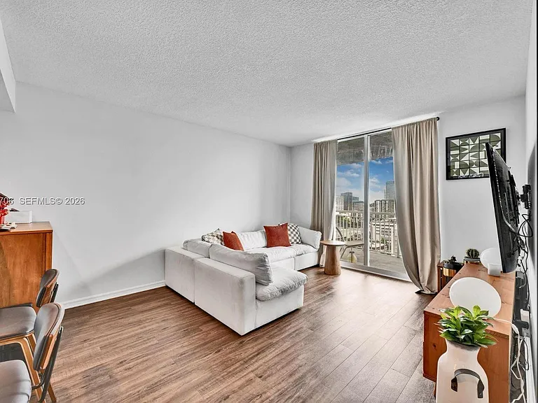 275 NE 18th St #1809 — Photo 7