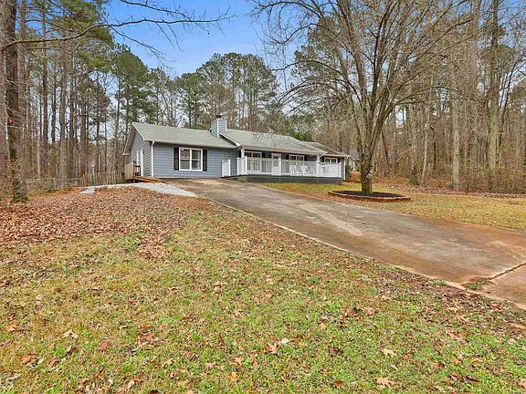 2nd image of 85 Vineyard Dr