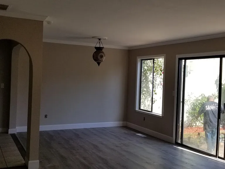 236 Crestview Dr — Photo 9