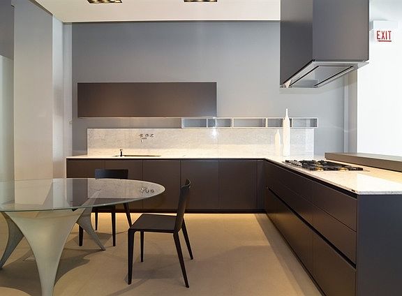 4th image of 861 N Larrabee St #602