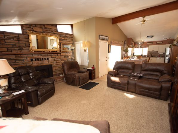 230 3rd Ave, Hingham, MT 59528