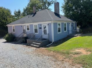 809 W Poinsett St #B, Greer, SC 29650