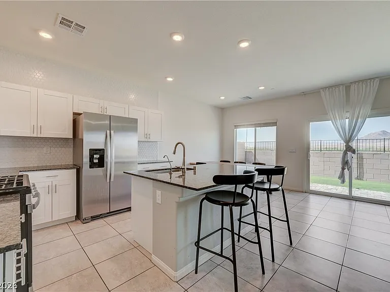 386 Larksong Ave — Photo 8