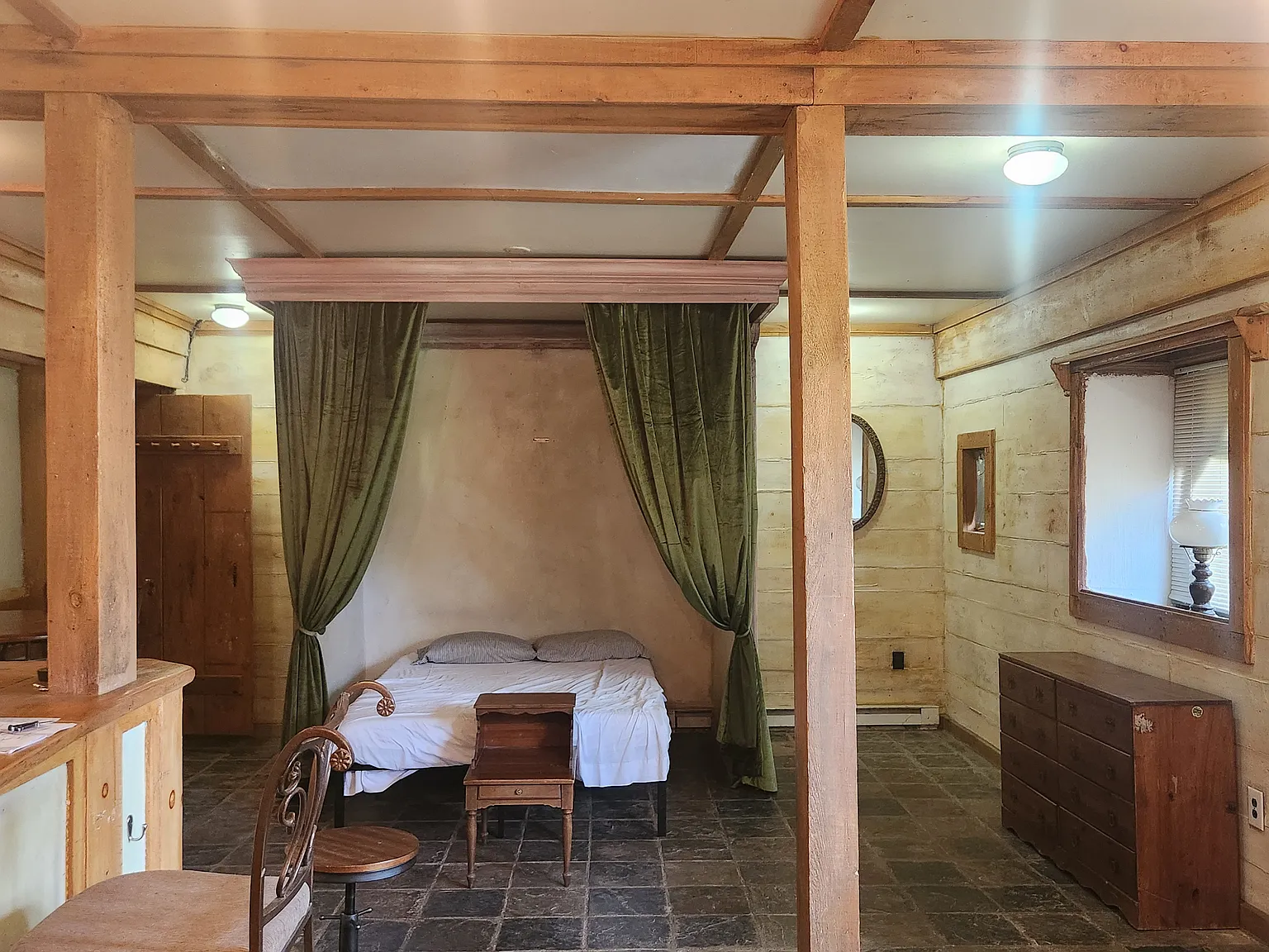 Studio, 600 sqft, $850 — Photo 4