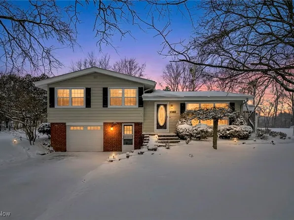 6739 McVay Dr, Westfield Center, OH 44251