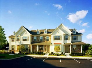 313 Cherrywood Ct, Perkasie, PA 18944