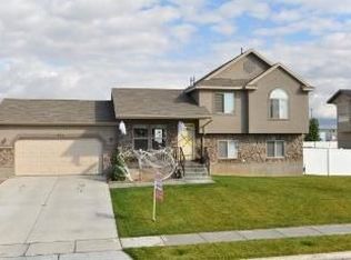 1324 N 2530 W, Clinton, UT 84015
