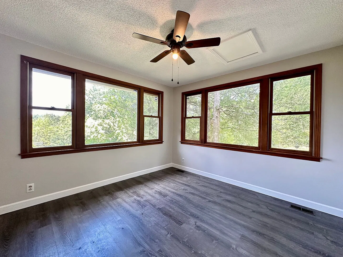 3801 Moore Hollow Rd. Woodlawn, TN 37191 — Photo 4
