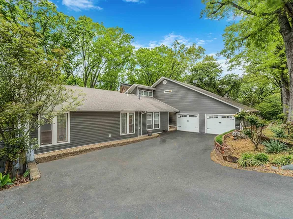 11 Eastlake Dr, North Little Rock, AR 72116