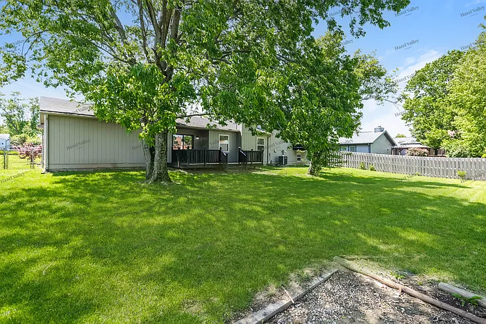 1214 Nouvelle Dr — Photo 13