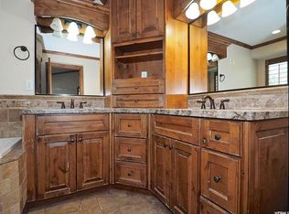520 E 1700 N, North Ogden, UT 84414