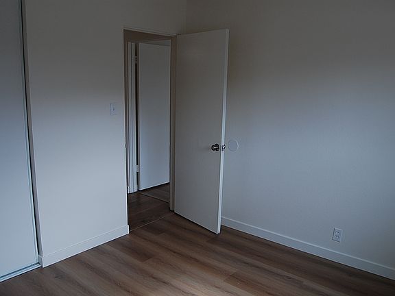 4th image of 2214 College Ave APT 3