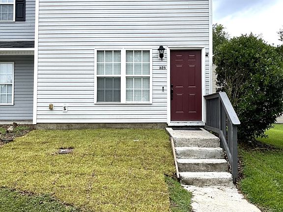 2nd image of 325 Bracken Pl