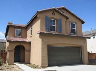 15064 Bluffside Ln, Victorville, CA 92394